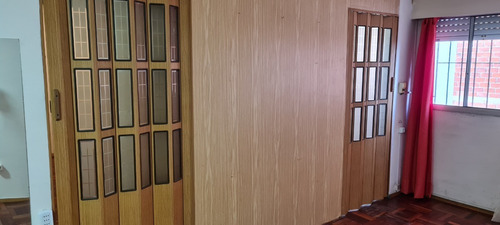 Imagen 4 de 12 de Venta Lindo Apartamento Un Dormitorio Y Terraza En Ciudad Vieja, A Pasos De La Rambla!