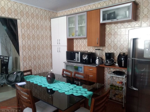 Imagem 6 de 9 de Sobrado Amplo ! Casa Verde , Repleto De Armários - St13652