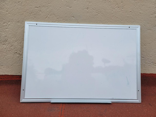 Pizarrón Blanco De Alta Calidad Para Plumones, 90x60cm (Usado)