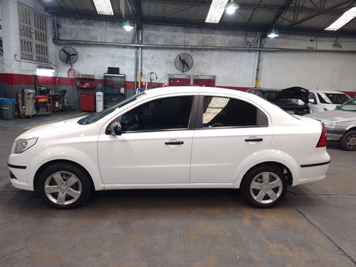 Imagen 8 de 17 de Chevrolet Aveo G3 2013 1.6 Ls