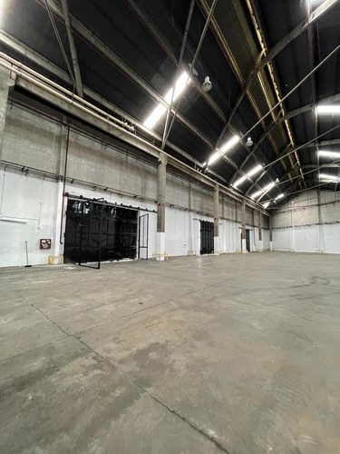Deposito 4850m2 - Alquiler - Nueva Pompeya