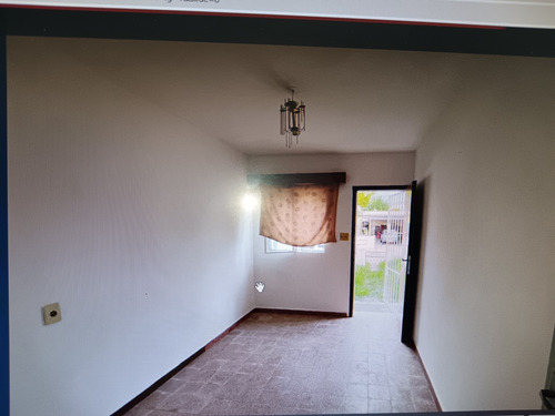 Linda Casa Al Frente Malvin Norte 2 Dorm.