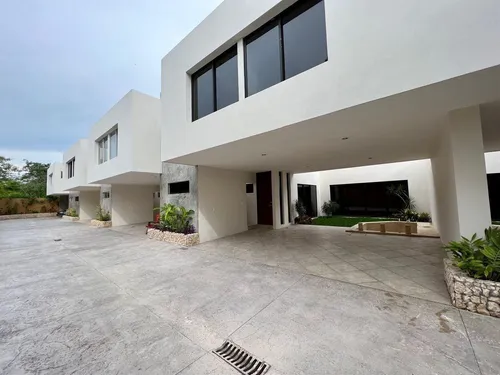 Casa En Venta En Mérida, Dzityá Privada Monteverde Tipo Townhouse, Listo.