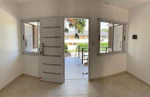 Imagen 6 de 24 de Complejo De Viviendas Barrio La Araucaria - Tortuguitas