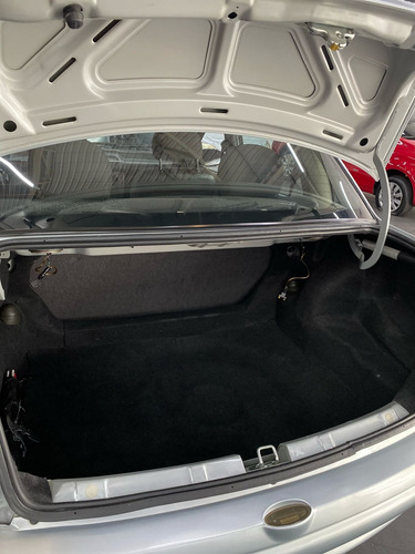 Chevrolet Corsa Classic 1.0 Life Flex Power 4p