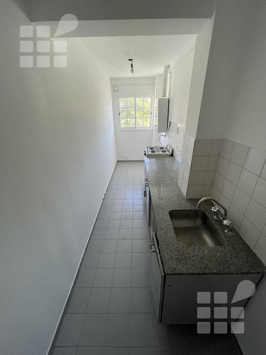 Imagen 4 de 12 de Departamento - La Plata