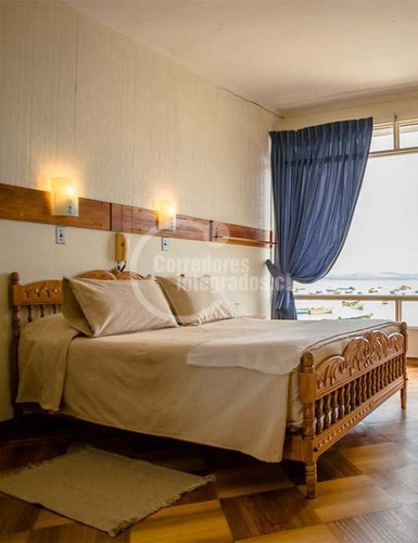 Casa En Venta De 14 Dorm. En Coquimbo