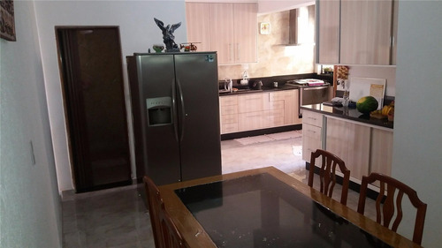 Imagem 3 de 21 de Casa Assobradada - 3 Dormitórios Com 2 Suítes E 4 Vagas Na Garagem - 53682