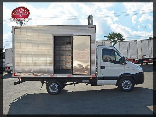 Imagem 7 de 14 de Iveco Daily 35s14 Com Baú Novo Para Carga Seca
