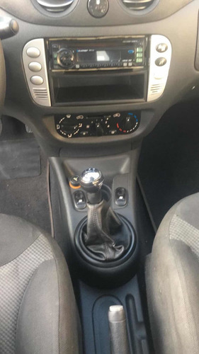 Citroën C3 2011 1.4 8v Glx Flex 5p