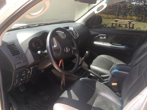 Toyota Hilux 2015 3.0 Srv 161 Hp