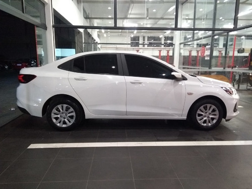 Imagem 3 de 9 de Chevrolet Onix 1.0 Flex Sedan Plus Lt Manual