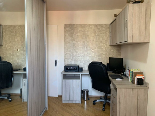 Imagem 4 de 15 de Apartamento 02 Dormitórios À Venda No Bairro Saúde - Ph40177