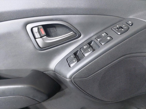Imagem 9 de 15 de 151086 - Hyundai Ix35 2017 Com Garantia