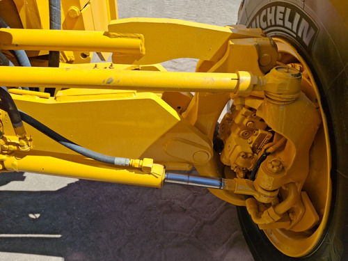 Motoconformadora John Deere 672d 2006