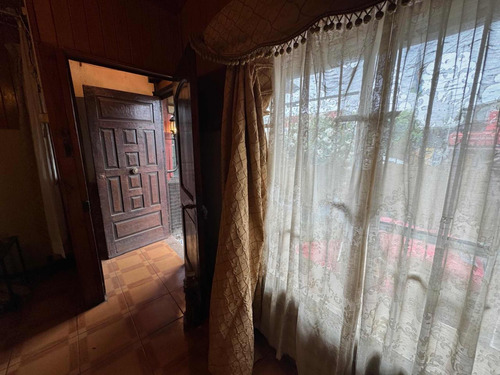 Casa Antigua En Población Pedro Aguirre Cerda, V. Makena Cap