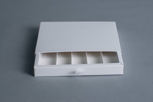 Imagen 1 de 10 de Caja Cajonera 25 Bombones 1/4kg (x100u) - 083b Bauletto