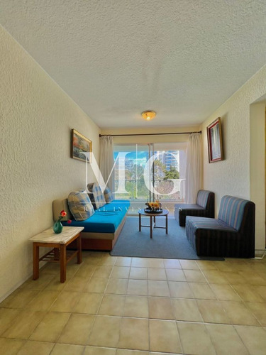 Imagen 1 de 8 de Venta Apartamento 1 Dormitorio Frente Al Mar, Playa Brava