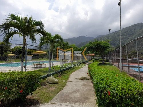 Imagen 3 de 25 de Mk Inmobiliaria Vende Estupenda Casa En El Conjunto Residencial Villa Del Este Guatire / 04126968207