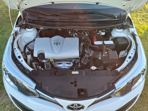Toyota Yaris 1.5 107Cv Xls Pack Cvt Sedan
