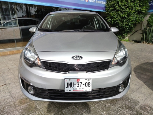 Imagen 2 de 10 de Kia Rio 1.6 Lx Sedan Mt 2017 Credito