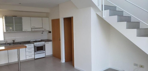 Imagen 5 de 19 de Increible Duplex, Cochera, Balcon, Pileta,jardin Y Parrilla