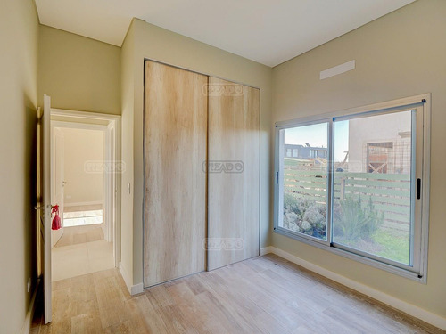 Casa En Venta En Araucarias, Puertos, Escobar