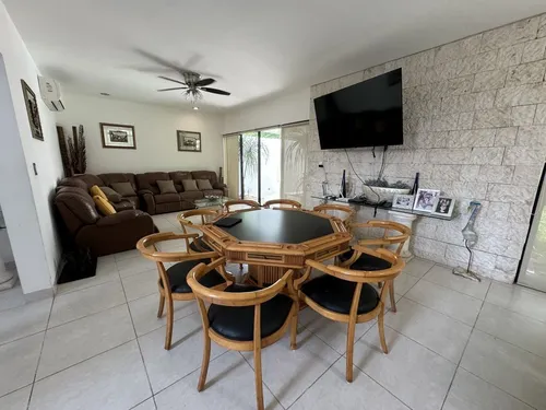 Casa En Venta En Colonia Montebello Merida Yucatan