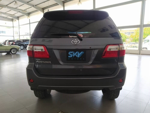 Imagen 5 de 10 de Toyota Fortuner Blindada