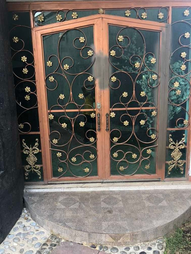 Puerta De Herrería