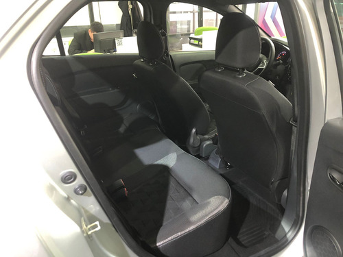 Renault Logan 1.6 16v Intense