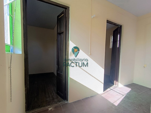 Se Alquila Apartamento En Excelente Ubicación 2 Dormitorios, Muy Iluminado En Aguada