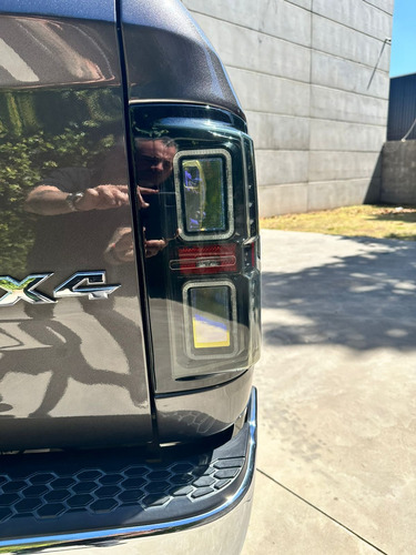 RAM 1500 5.7 Laramie Atx V8