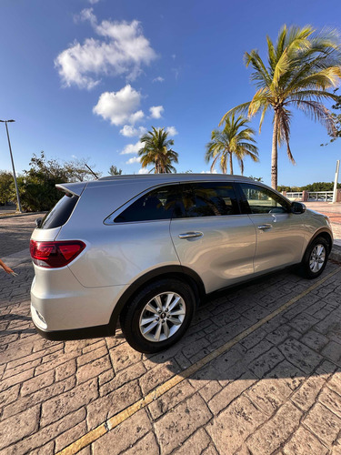 Kia Sorento 2.4 Lx At