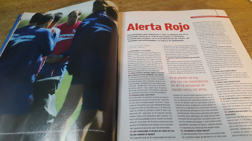 Revista El Grafico Nº 4280 2001 Independiente Alerta Rojo