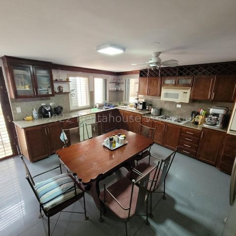 Imagen 28 de 30 de Casa En Venta Cumbres De Curumo 22-24849 Juan Paz 0412-6250686