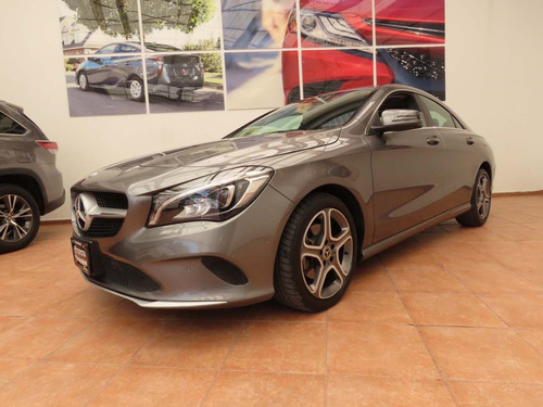 Imagen 1 de 9 de Mercedes Benz Cla 200 Sport 2019 Gris