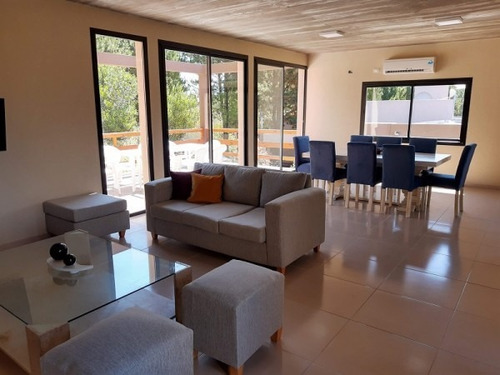 Imagen 5 de 18 de Ecuestre - Muy Buena Casa En Alquiler Temporal En Costa Esmeralda Temporada 2021