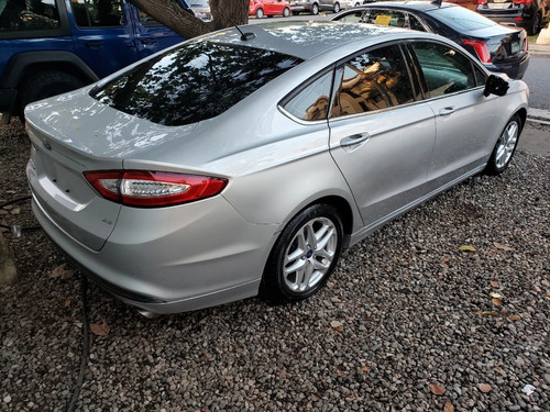 Imagen 7 de 7 de Ford Fusion 2016 Gris