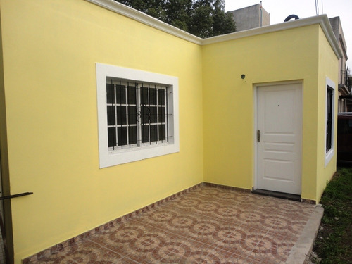 Imagen 3 de 11 de Casa En Venta En José C Paz
