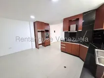 Comprar Daniela Linarez Vende Casas En Prestigiosa Zona Del Este De Barquisimeto Posee 391m2 Exquisitos Acabados Bellas Áreas Comunes                                                                           