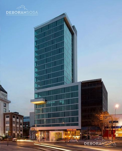 Imagen 3 de 9 de Excelente Oficina Edificio Aaa 75mts En Venta Sobre Libertador. Con Cochera.