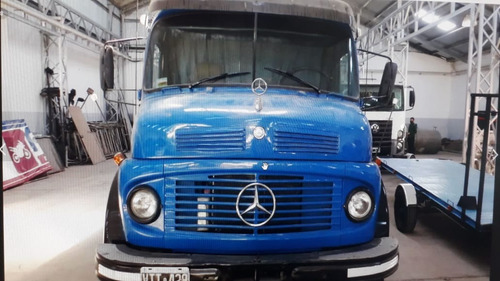 Camion Mercedes Benz 1114 Modelo 1978 Azul