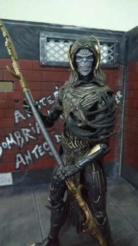 Corvus Glaive (ordem Negra) - Marvel Legends