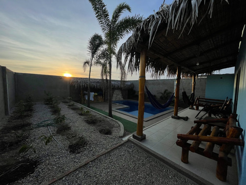 Imagen 3 de 9 de Hermosa Casa Con Piscina En Mar Paraiso Villamil Playas