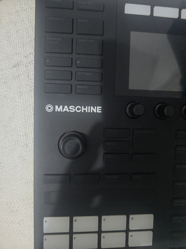 Controladora Dj Native Instruments Maschine Mk3 Usb-midi (Usado)