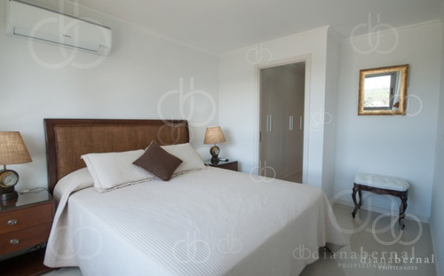 Imagen 9 de 26 de Apartamento En Mansa, 3 Dormitorios En Edificio Con Servicios. Punta Del Este
