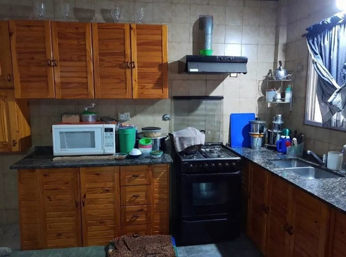 Imagen 8 de 12 de Propiedad 6 Amb. Dos Pisos - San Miguel