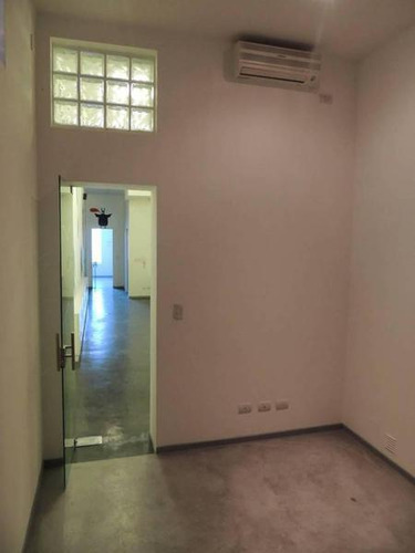 Ph En Venta En El Barrio De Villa Crespo (sin Expensas)