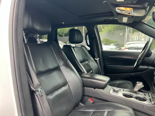 Jeep Grand Cherokee 5.7 Limited Lujo 4x4 At